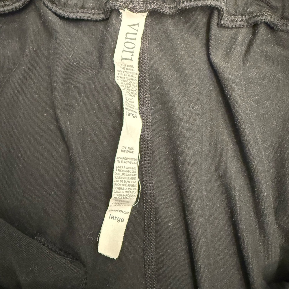 Vuori Black joggers